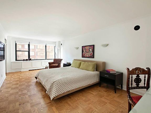 5th image of 301 E 62nd St #5BCD
