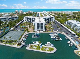 5855 Midnight Pass Rd APT 311, Sarasota, FL 34242