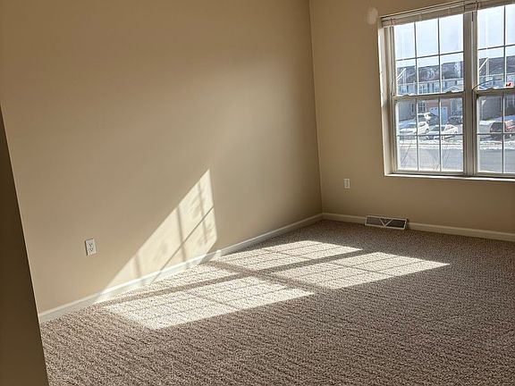 2nd image of 2143 Penn St #L-0217
