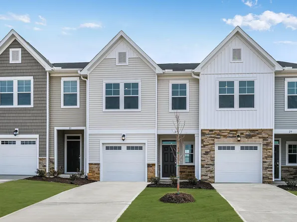 27 Broward Ln, Lillington, NC 27546