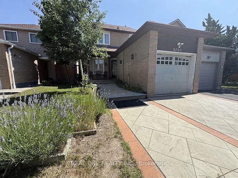3245 Cambourne Cres — Photo 27