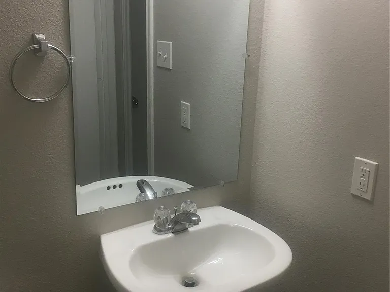 18102 Rexine Ln — Photo 33