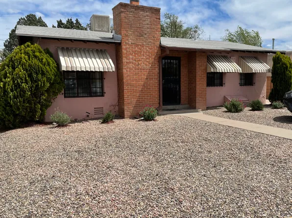 1120 Princeton Dr NE, Albuquerque, NM 87106