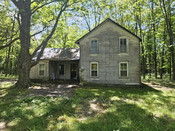 2986 W Thar Rd, Coloma, MI 49038