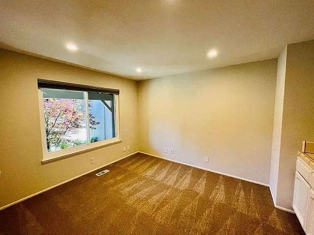 3426 Brittan Ave — Photo 22