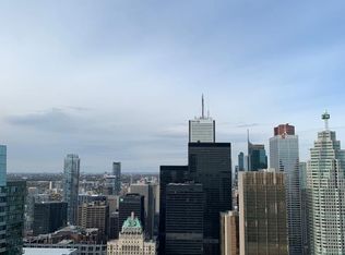 7165 Yonge St #1509, Markham, ON L3T 0C9