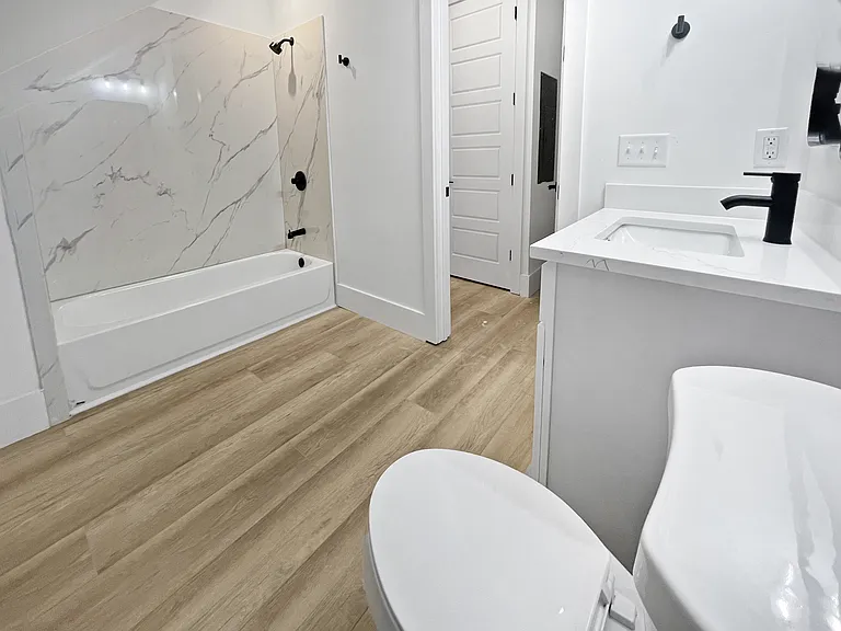 Holy Cross Apartments — Photo 31