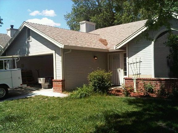 3rd image of 6721 Palmtree Ct