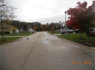 37565 Lyons Woods Ct, Beach Park, IL 60087