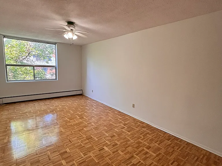 431 Daly Ave #203 — Photo 2