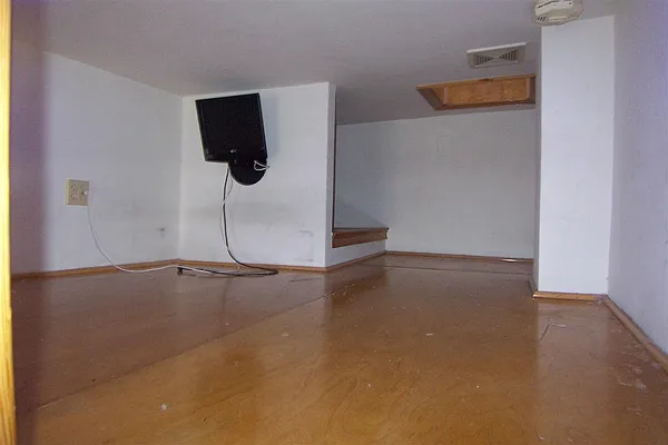 Rented by Susan Finkel, LREB | media 10