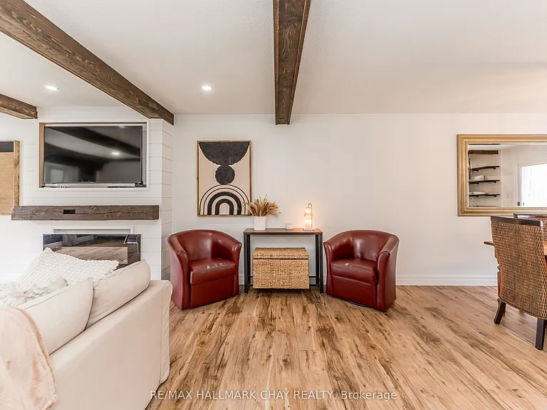 3742 Horseshoe Valley Rd W #UPPER — Photo 10