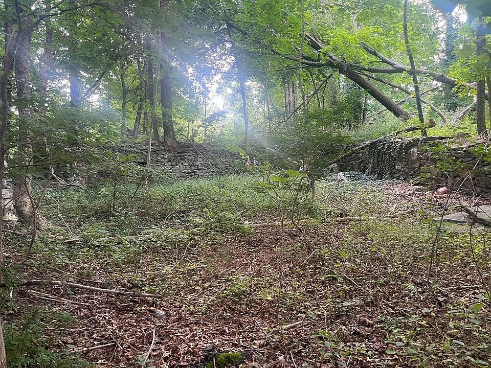 2nd image of 0 Johnson St