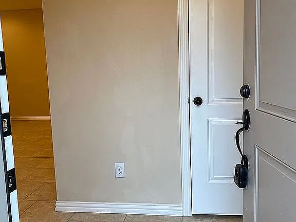 3rd image of 1982 Timber Oaks Dr