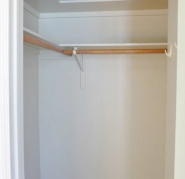 4515 Avenue G #B — Photo 8