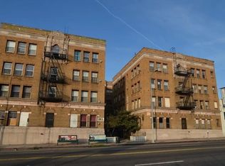Urban Living at its Best, Los Angeles, CA 90006