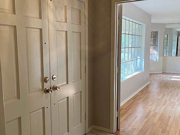 2nd image of 5101 Westhaven Dr