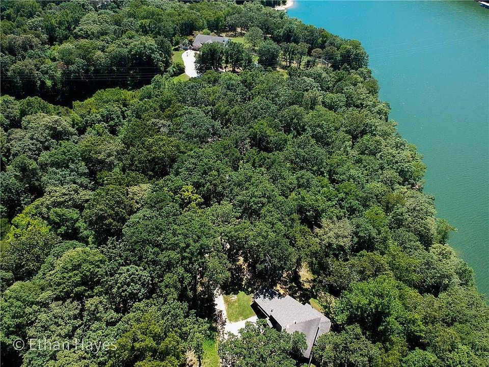 1st image of 10260 Hickory Hills Dr
