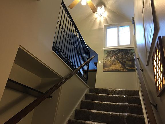 Darling Entrance