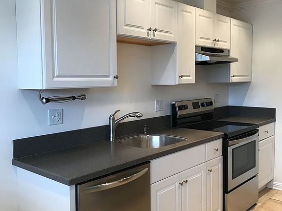 3rd image of 30 Central Dr APT 11