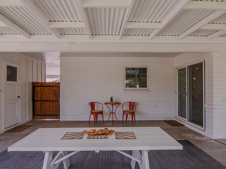 7043 E Moreland St — Photo 26