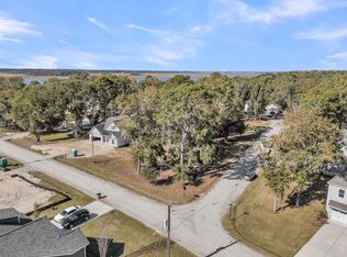 2016 Sea Water Dr, Charleston, SC 29412