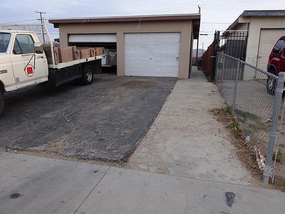 2nd image of 3526-3628 E Avenue Q6