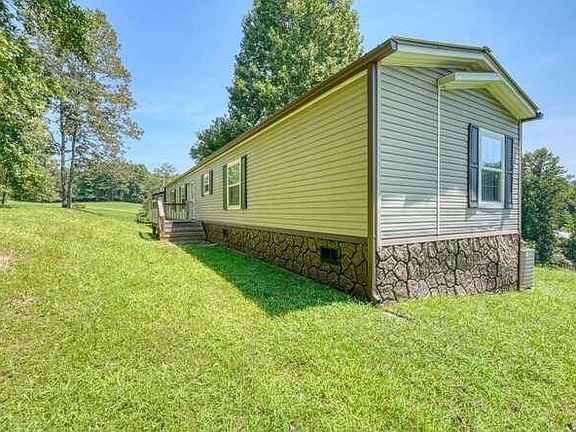 5th image of 1484 Floyd Stalcup Rd