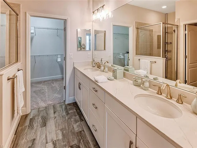 6960 Avalon Cir #807 — Photo 13