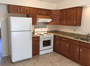 2246 Jericho Rd, Aurora, IL 60506