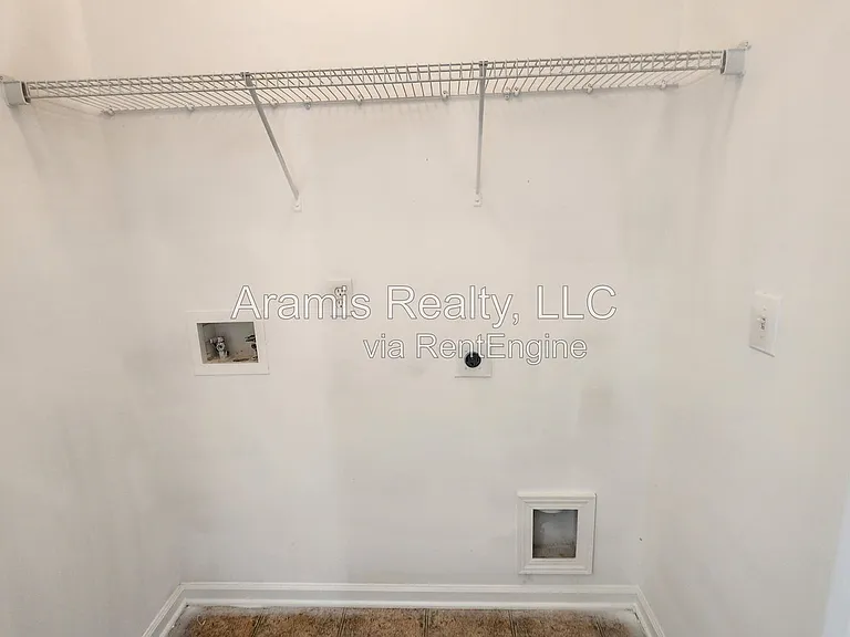 2847 Laurel Ridge Cir — Photo 15