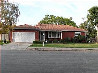 1st image of 363 Nancy Ln