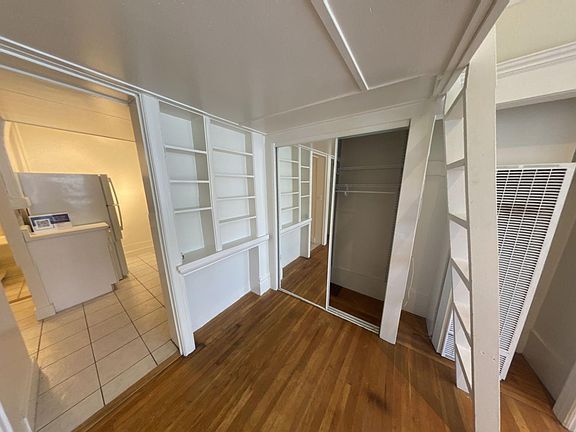 5th image of 1739 Pine St APT 20