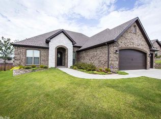 2525 Walker Creek Dr, Sherwood, AR 72120