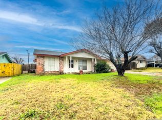 6150 Golden Valley Dr, San Antonio, TX 78242