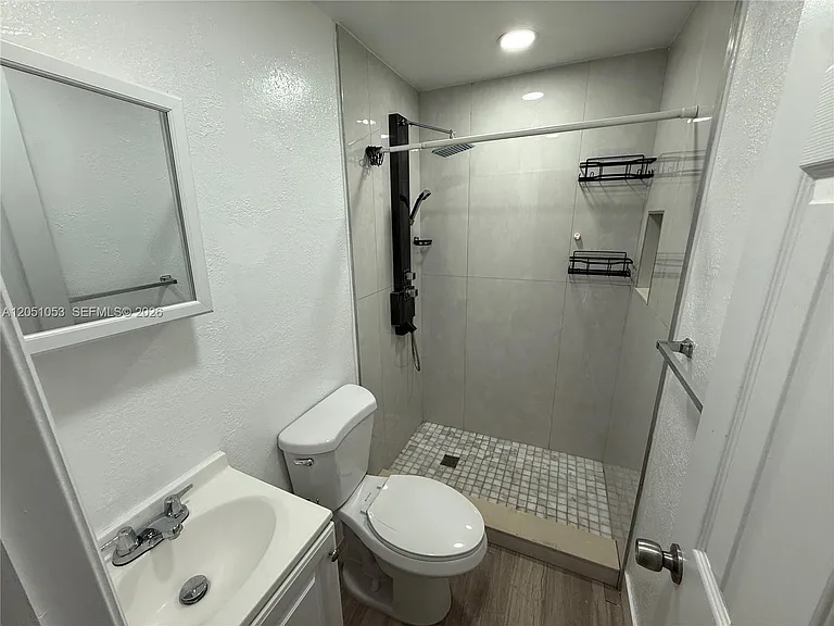 2001 SW 82nd Pl #ADU — Photo 4