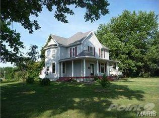 27432 Iowa Rd, Perry, MO 63462