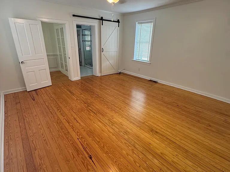127 Jones St — Photo 14