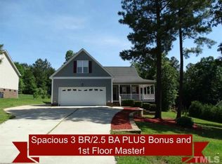 635 Tylerstone Dr, Fuquay Varina, NC 27526