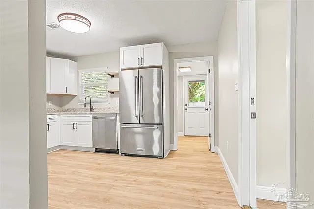 207 Ajax Dr NW — Photo 3