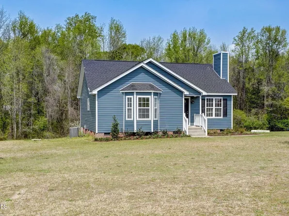 1017 Forest Glen Dr, Raleigh, NC 27603