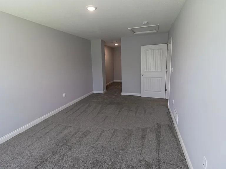 2801 Amberwood Ct — Photo 38
