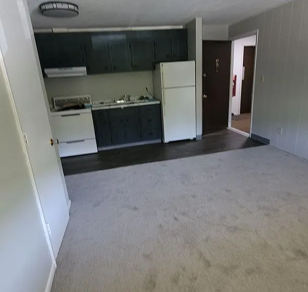 Slate Creek Apartments & Townhomes — Photo 28