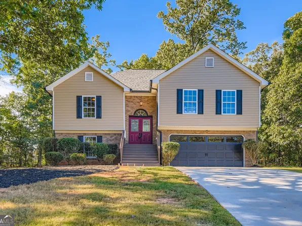 101 Solomon Dr, Ellenwood, GA 30294