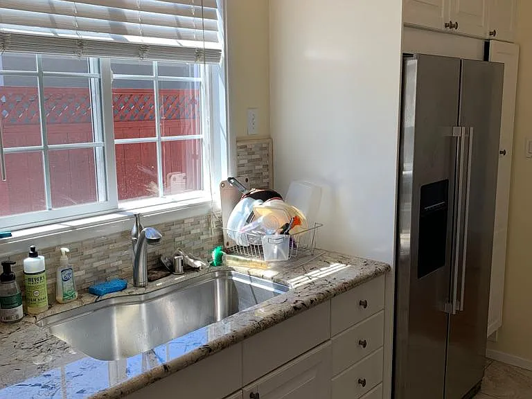 247 Roosevelt Ave — Photo 17