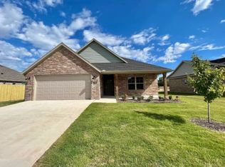 928 Sugar, Springdale, AR 72762