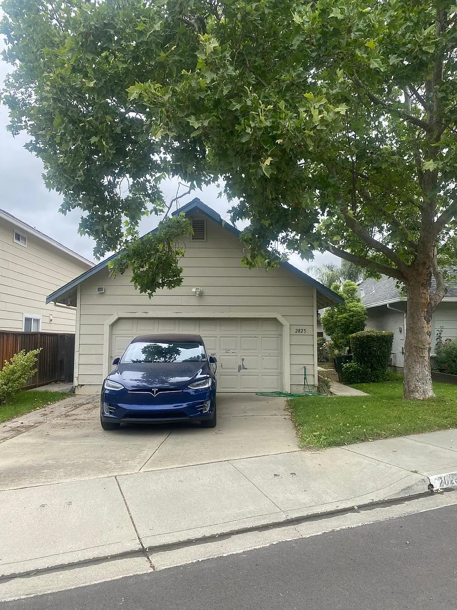 Building Photo - 2825 Whitney Dr