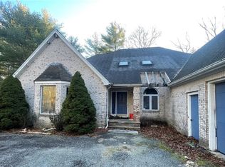 290 Mile Rd, Coventry, RI 02816