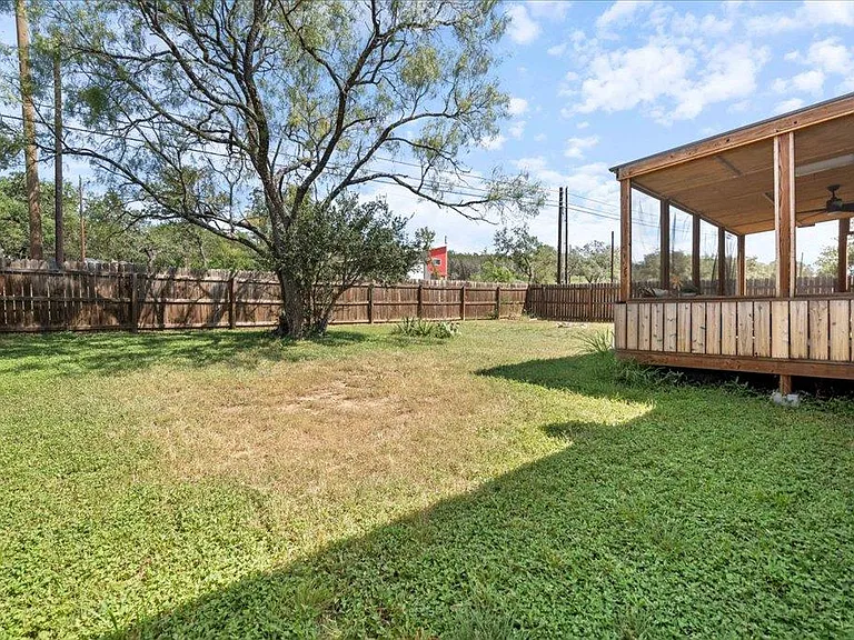 306 Songwood Dr — Photo 14