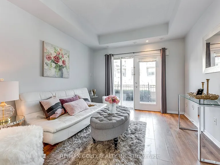 60 Fairwood Cir #88 — Photo 3